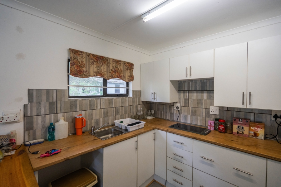 4 Bedroom Property for Sale in Bathurst Eastern Cape